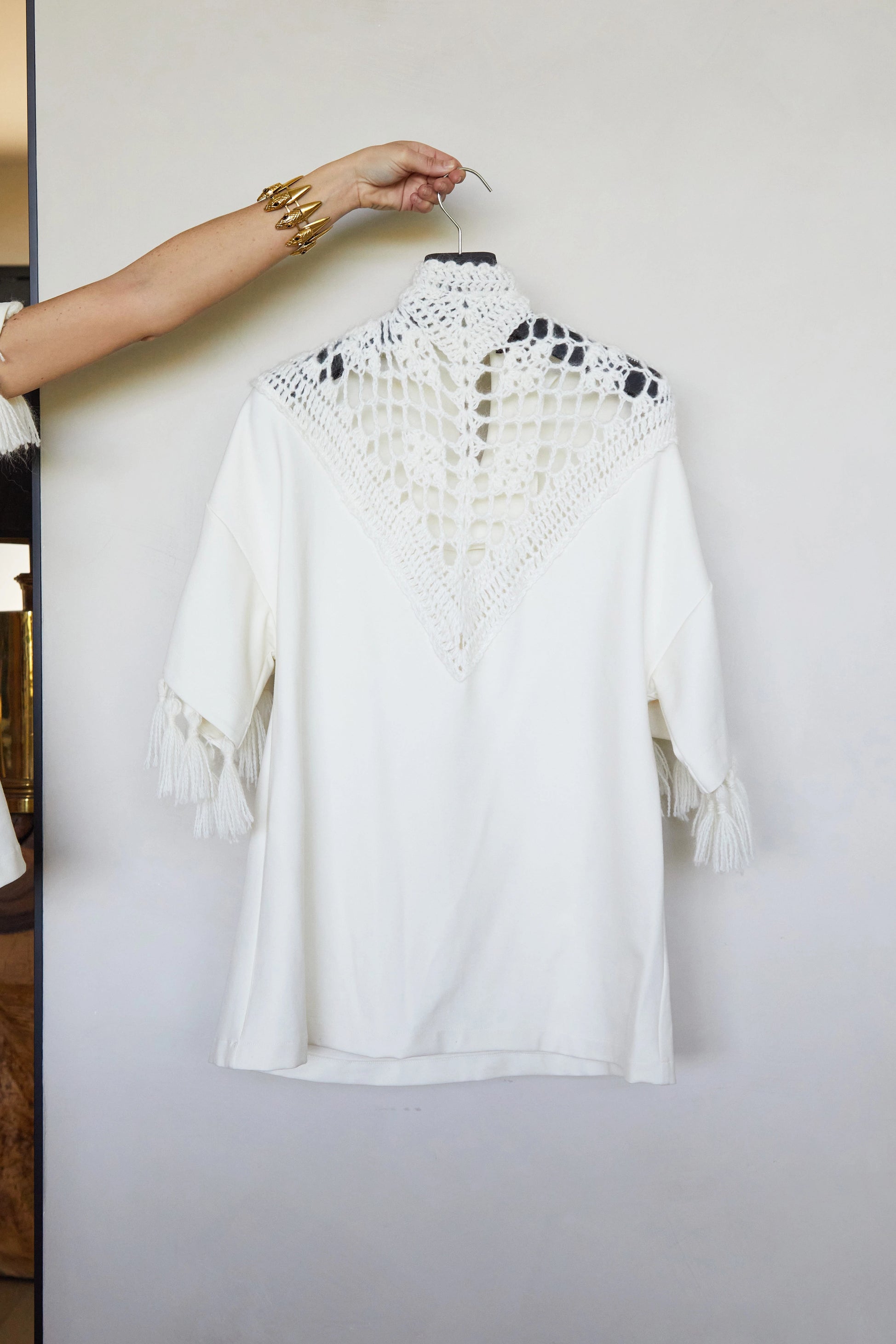 Tete by Odette x DLEX Crochet V-Neck T Shirt 40