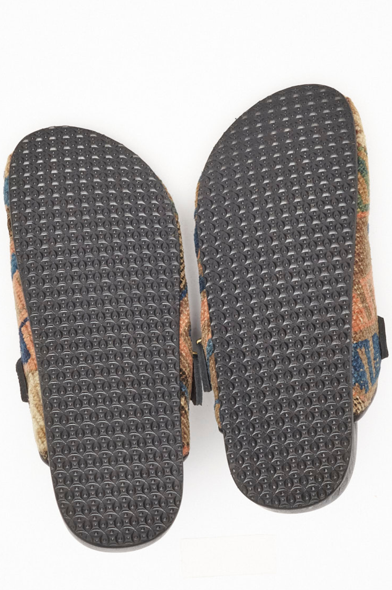 King Kenndey Rug Mules M7