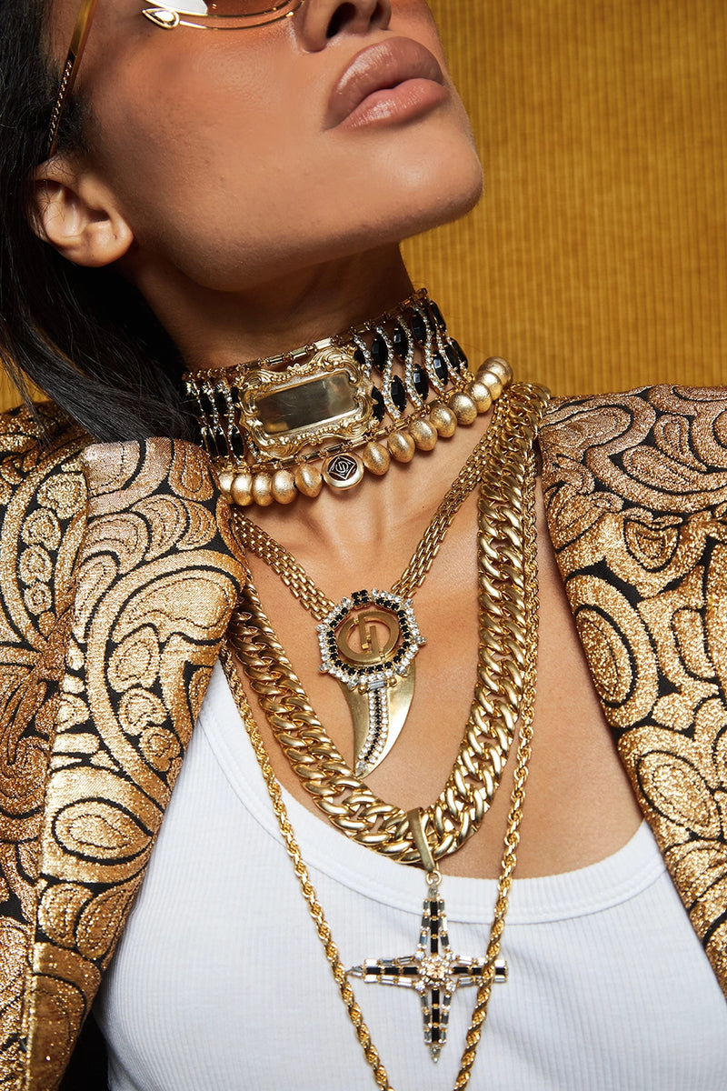 Nomi Choker
