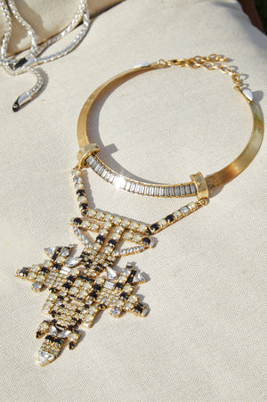 Raye Necklace