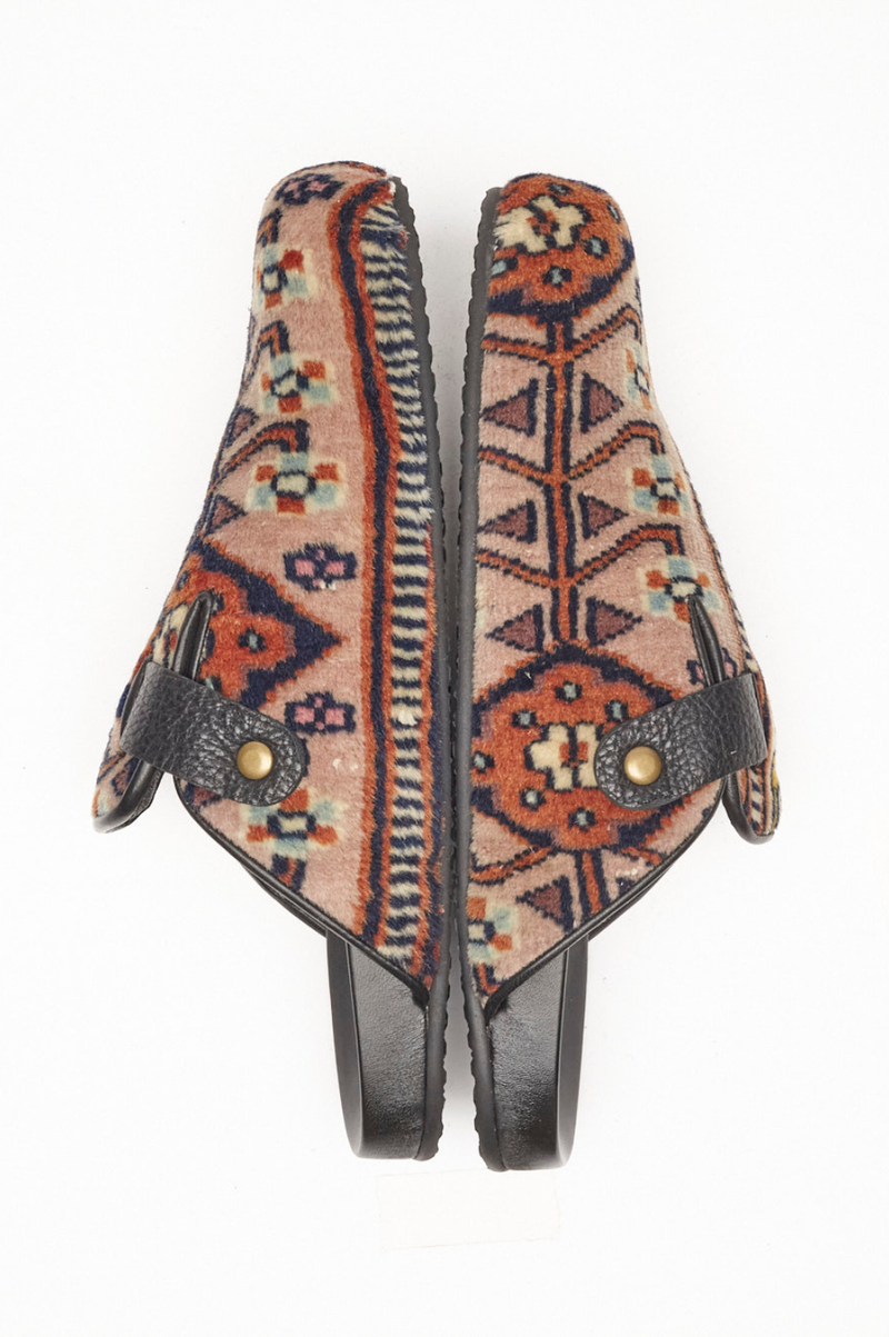 King Kenndey Rug Mules M12