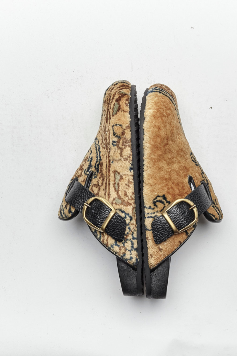 King Kenndey Rug Mules W8